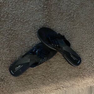 Black size 9/10 Clark’s sandals worn but can still be loved!